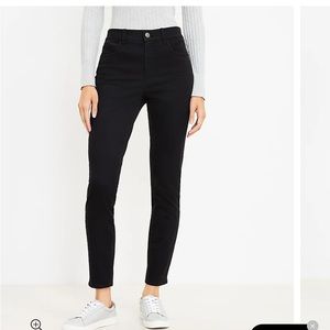 NTW LOFT Curvy Five Pocket Skinny Pants in Sateen black